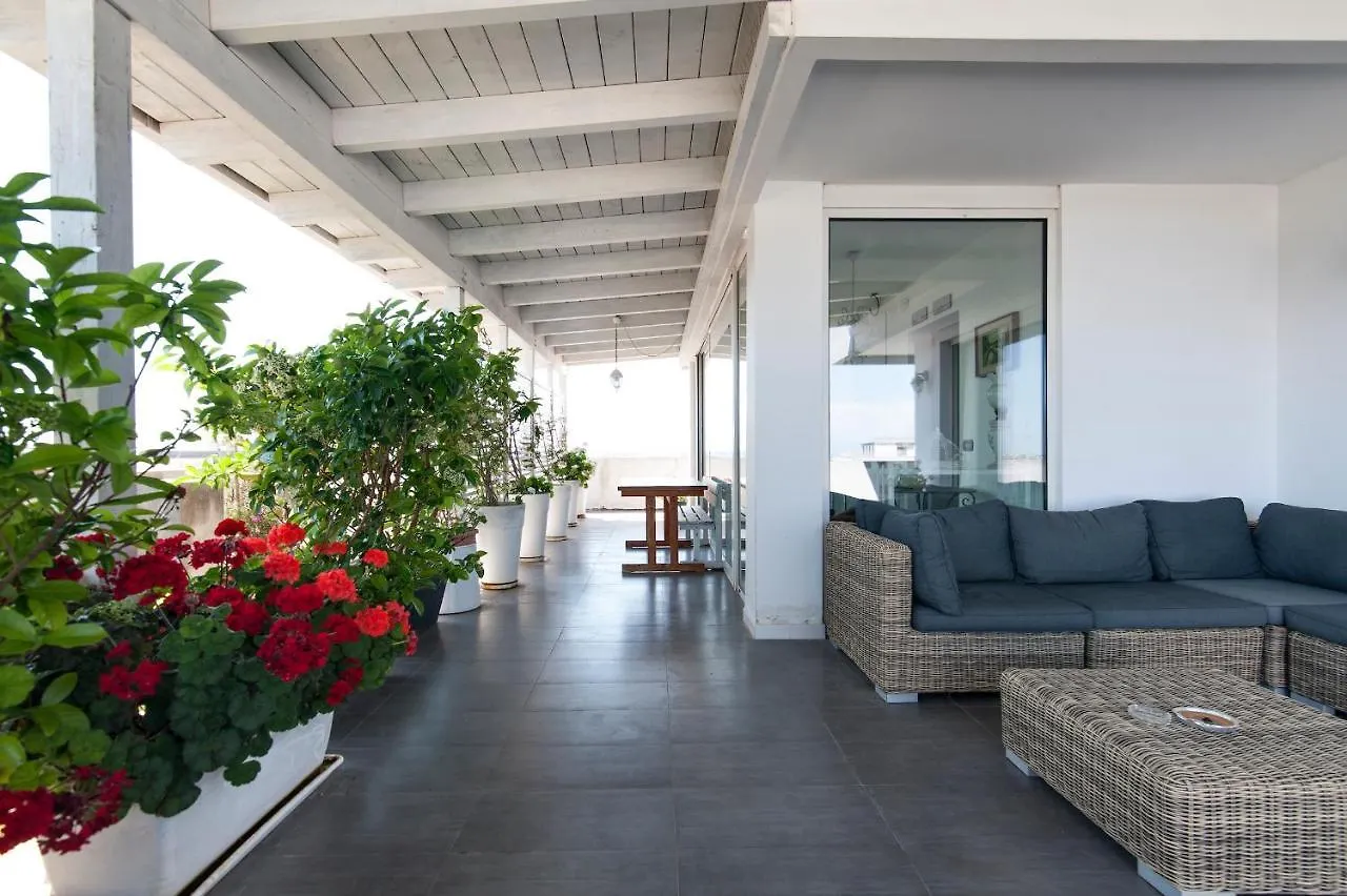 Attico White&Grey Appartamento Lecce